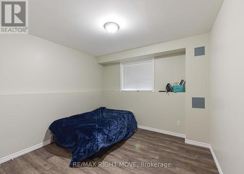 2082 Centre Ave, Severn, ON - Indoor Photo Showing Bedroom