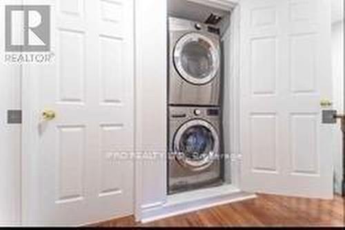294 - 4975 Southhampton Drive, Mississauga, ON - Indoor Photo Showing Laundry Room