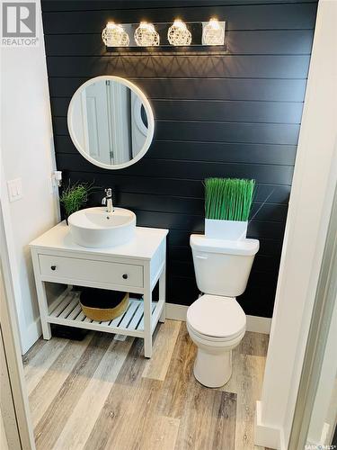 159 Queen Elizabeth Boulevard, Kamsack, SK - Indoor Photo Showing Bathroom