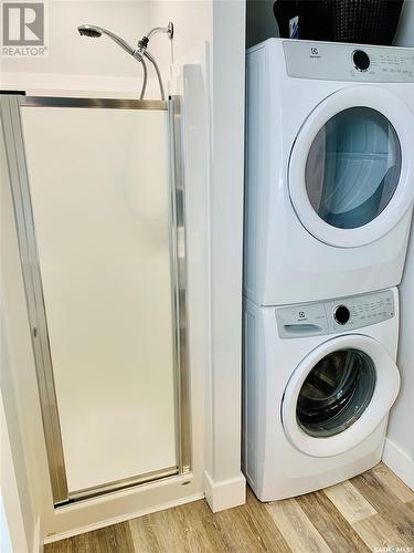 159 Queen Elizabeth Boulevard, Kamsack, SK - Indoor Photo Showing Laundry Room
