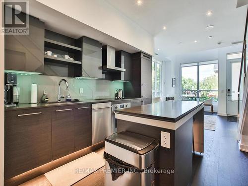 #106 -1030 King St W, Toronto, ON - Indoor Photo Showing Kitchen With Upgraded Kitchen