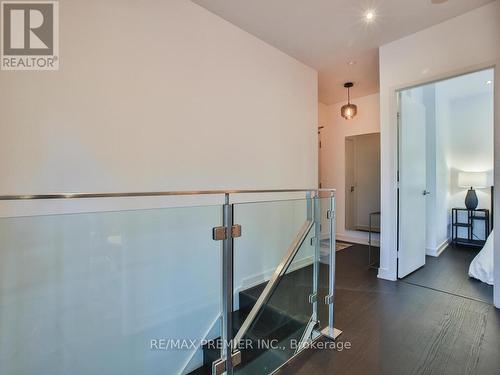 #106 -1030 King St W, Toronto, ON - Indoor Photo Showing Other Room