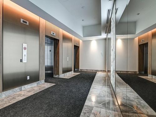 Elevator - 502-628 Rue St-Jacques, Montréal (Ville-Marie), QC - Indoor Photo Showing Other Room