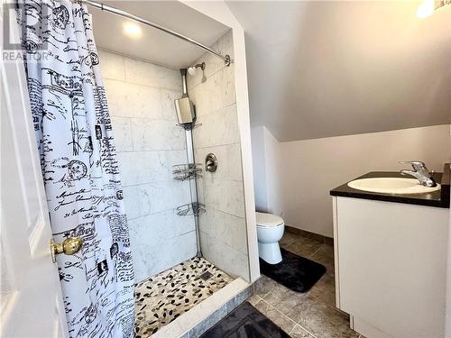 12420 Ormond Road, Winchester, ON - Indoor Photo Showing Bathroom