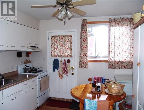 10 Winters Court, Brockville, ON - Indoor Photo Showing Kitchen