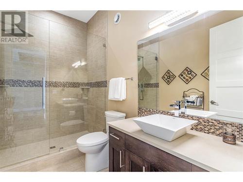 1356 Mine Hill Drive, Kelowna, BC - Indoor Photo Showing Bathroom