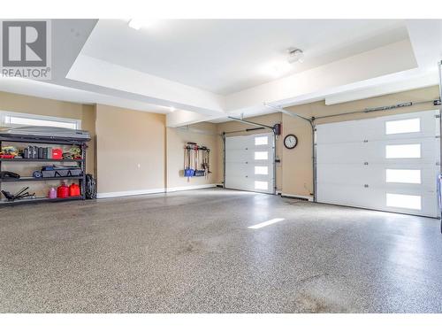 1356 Mine Hill Drive, Kelowna, BC - Indoor Photo Showing Garage