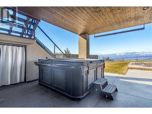 1356 Mine Hill Drive, Kelowna, BC - Outdoor With Exterior