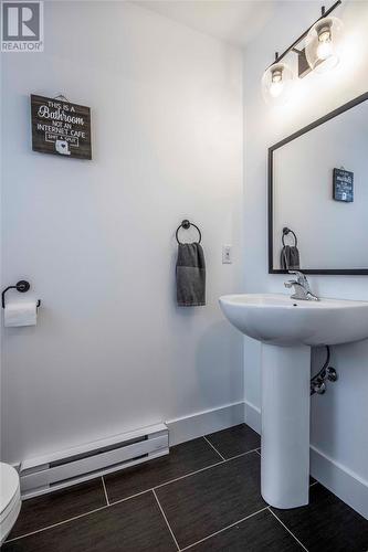 64 Moffatt Road, Mount Pearl, NL - Indoor Photo Showing Bathroom
