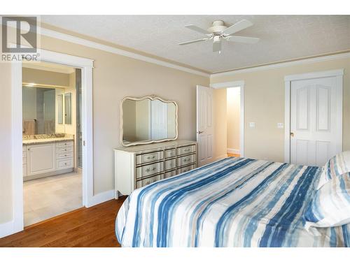 595 Yates Road Unit# 432, Kelowna, BC - Indoor Photo Showing Bedroom