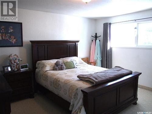 200 Barsness Street, Richmound, SK - Indoor Photo Showing Bedroom
