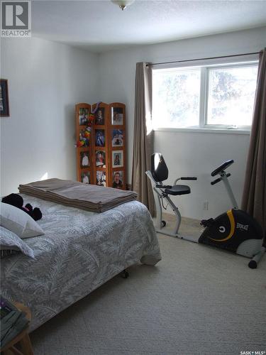 200 Barsness Street, Richmound, SK - Indoor Photo Showing Bedroom
