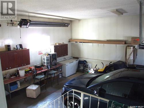 200 Barsness Street, Richmound, SK - Indoor Photo Showing Garage