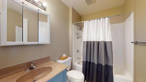 616 - 600 Riverside Way, Fernie, BC - Indoor Photo Showing Bathroom