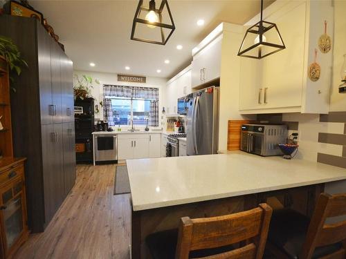 102-68 Roy Avenue, Penticton, BC - Indoor Photo Showing Kitchen With Upgraded Kitchen