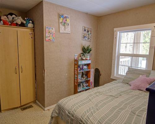 12 Wilkinson Road, Enderby, BC - Indoor Photo Showing Bedroom