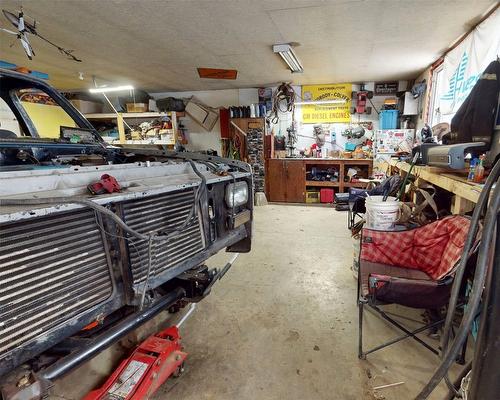12 Wilkinson Road, Enderby, BC - Indoor Photo Showing Garage