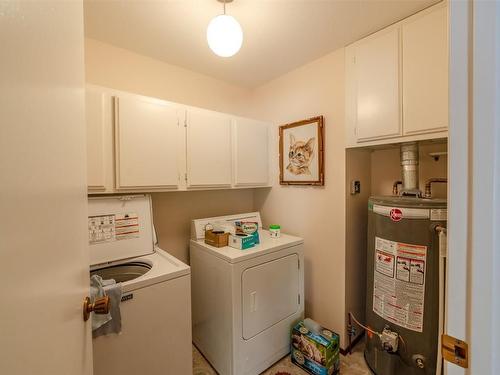 149 Pineview Drive, Kaleden, BC - Indoor Photo Showing Laundry Room