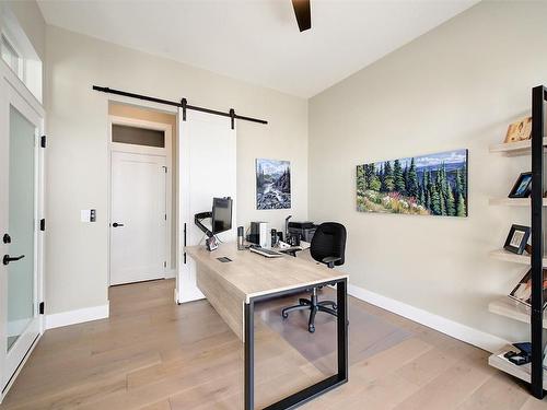 731 Carnoustie Drive, Kelowna, BC - Indoor Photo Showing Office