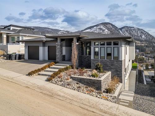 731 Carnoustie Drive, Kelowna, BC - Outdoor With Facade