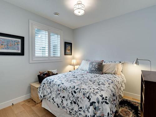 2-935 Borden Avenue, Kelowna, BC - Indoor Photo Showing Bedroom
