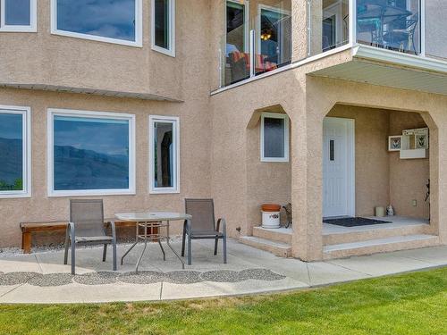 5612 Beach Avenue, Peachland, BC - Outdoor With Exterior
