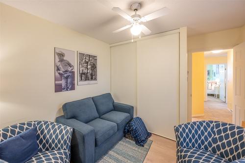 8-11110 Quinpool Road, Summerland, BC - Indoor Photo Showing Bedroom