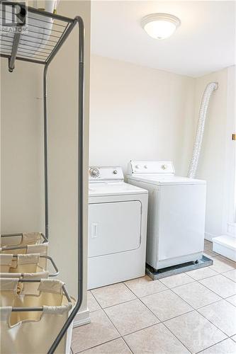 127 Eccles Street, Ottawa, ON - Indoor Photo Showing Laundry Room