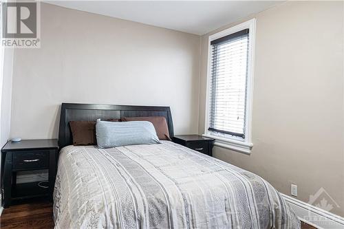 127 Eccles Street, Ottawa, ON - Indoor Photo Showing Bedroom