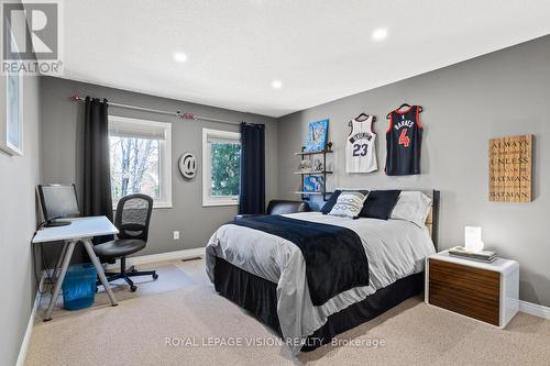 53 Ellery Dr, Richmond Hill, ON - Indoor Photo Showing Bedroom