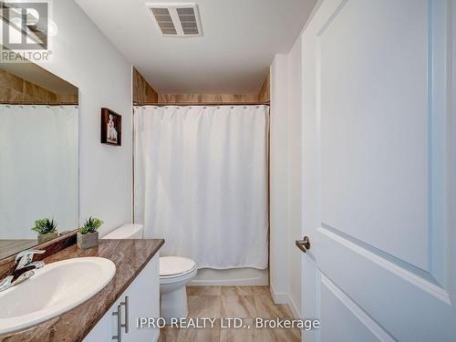 436 - 101 Shoreview Place, Hamilton, ON - Indoor Photo Showing Bathroom