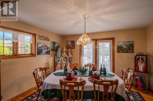 43 Harbour Key Drive, Osoyoos, BC - Indoor Photo Showing Dining Room