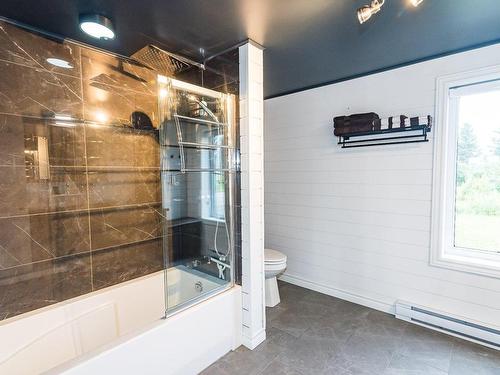 Salle de bains - 2216 Rue Principale, Pohénégamook, QC - Indoor Photo Showing Bathroom