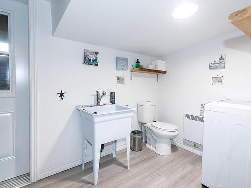 Salle de lavage - 2216 Rue Principale, Pohénégamook, QC - Indoor Photo Showing Bathroom