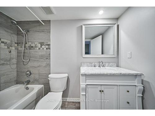 83 Sherwood Rd E, Ajax, ON - Indoor Photo Showing Bathroom