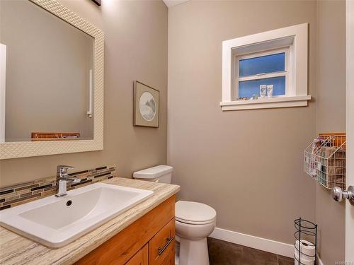 3425 Hopwood Pl, Colwood, BC - Indoor Photo Showing Bathroom