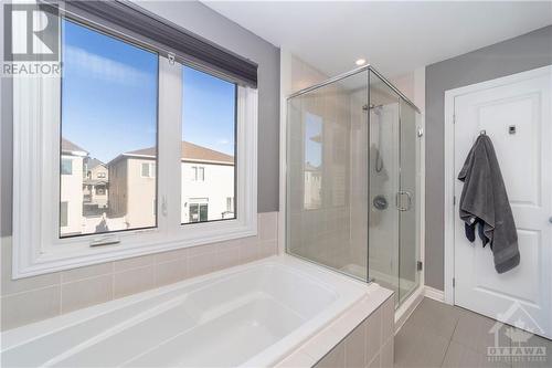 78 Russet Terrace, Nepean, ON - Indoor Photo Showing Bathroom
