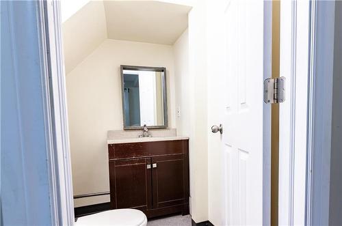 487 Toronto Street, Winnipeg, MB - Indoor Photo Showing Bathroom