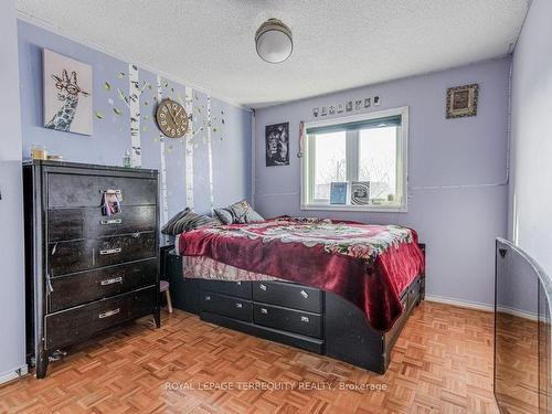 7 Appenine Crt, Brampton, ON - Indoor Photo Showing Bedroom