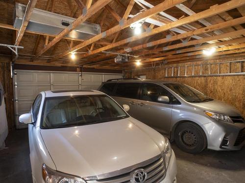2135 Riverdale Road W, Thunder Bay, ON - Indoor Photo Showing Garage