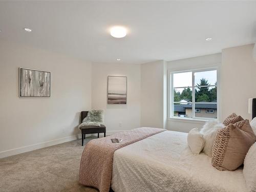 977 Isabell Ave, Langford, BC - Indoor Photo Showing Bedroom