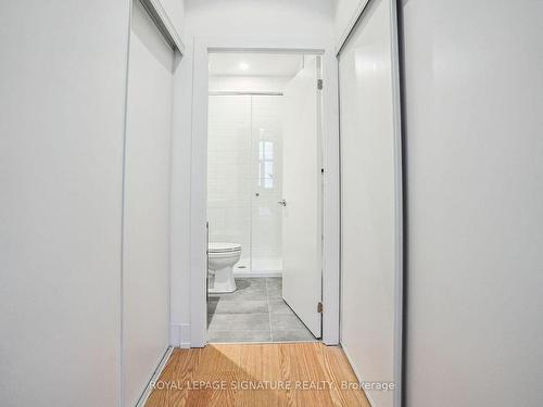403-150 Logan Ave, Toronto, ON - Indoor Photo Showing Bathroom