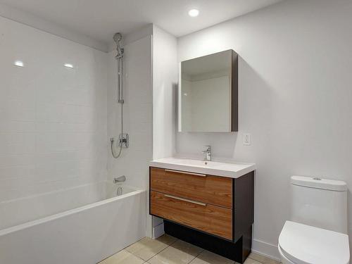 Salle de bains - 117-1431 Av. De La Gare, Mascouche, QC - Indoor Photo Showing Bathroom