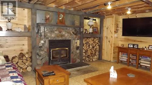 206 Ottawa Ave, Elliot Lake, ON - Indoor With Fireplace