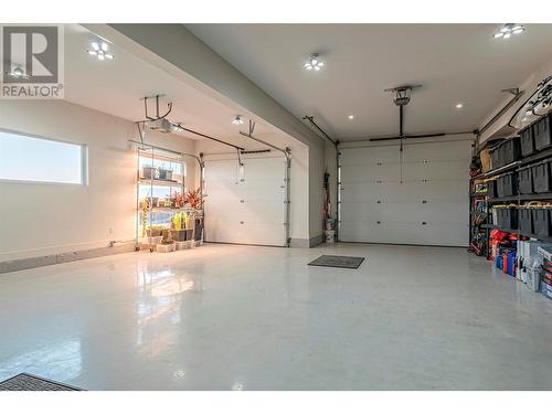 132 Sunset Boulevard, Vernon, BC - Indoor Photo Showing Garage