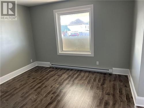 285 St. George, Bathurst, NB - Indoor Photo Showing Other Room