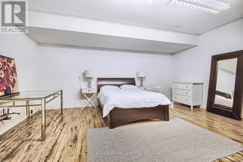 777 Lakelands Ave, Innisfil, ON - Indoor Photo Showing Bedroom