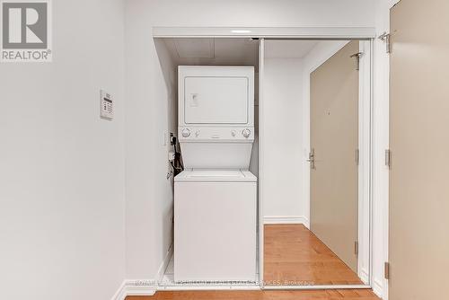 3011 - 763 Bay Street, Toronto, ON - Indoor Photo Showing Laundry Room