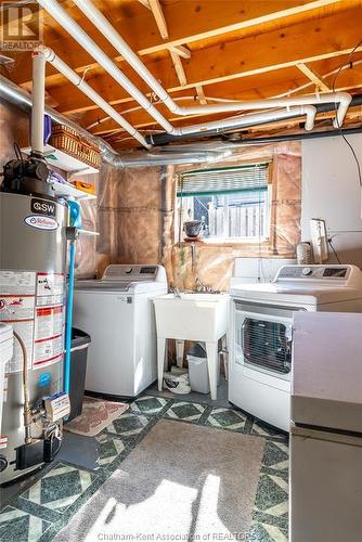 40 Homesteads Drive, Tilbury, ON - Indoor Photo Showing Laundry Room