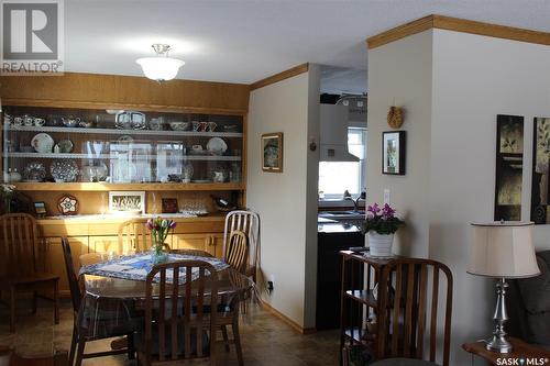 587 Poplar Crescent, Shaunavon, SK - Indoor Photo Showing Dining Room
